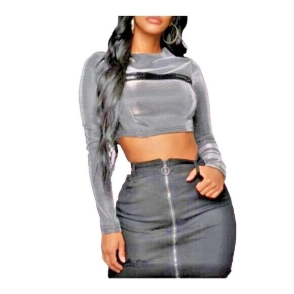 1X Ladies Crop Top Blouse Metallic Textured Zip Detail Long Sleeves Silver Black - Picture 2 of 10